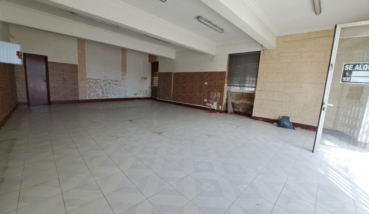 WhatsApp Image 2025-10-03 at 15.21.20 (1)